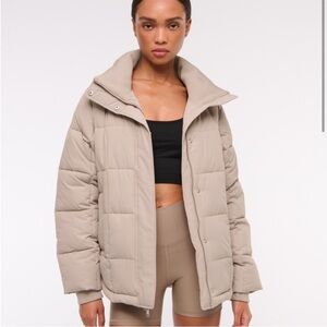 Abercrombie YPB on the go puffer jacket